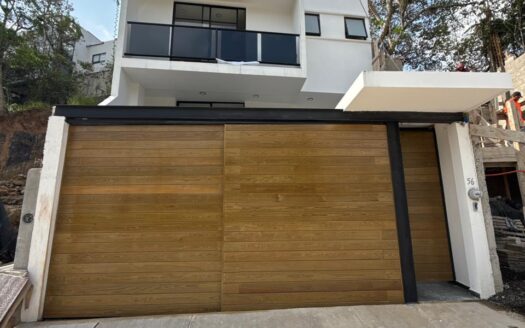 Casa Residencial En Fraccionamiento Morada Del Quetzal